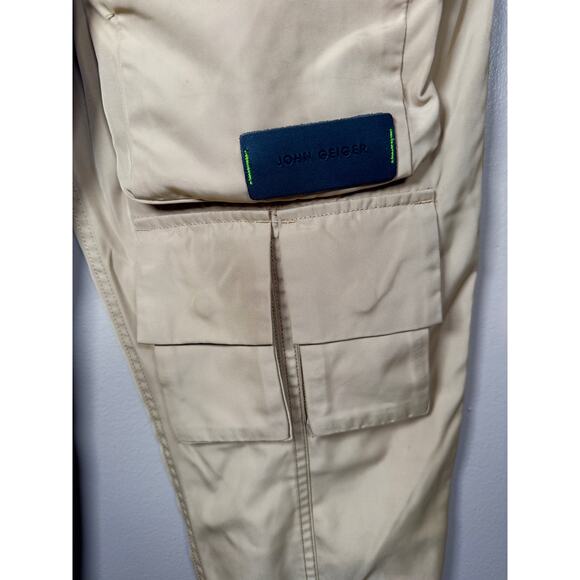 NWOT John Geiger Signature Pocket Cargo Pants in Parachute material M - Picture 11 of 12